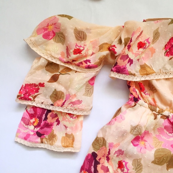 Chelsea & Violet Floral Romper - Picture 4 of 5